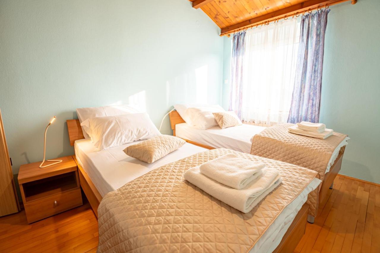 Adriatic Bay Apartments Portoroz Exterior foto