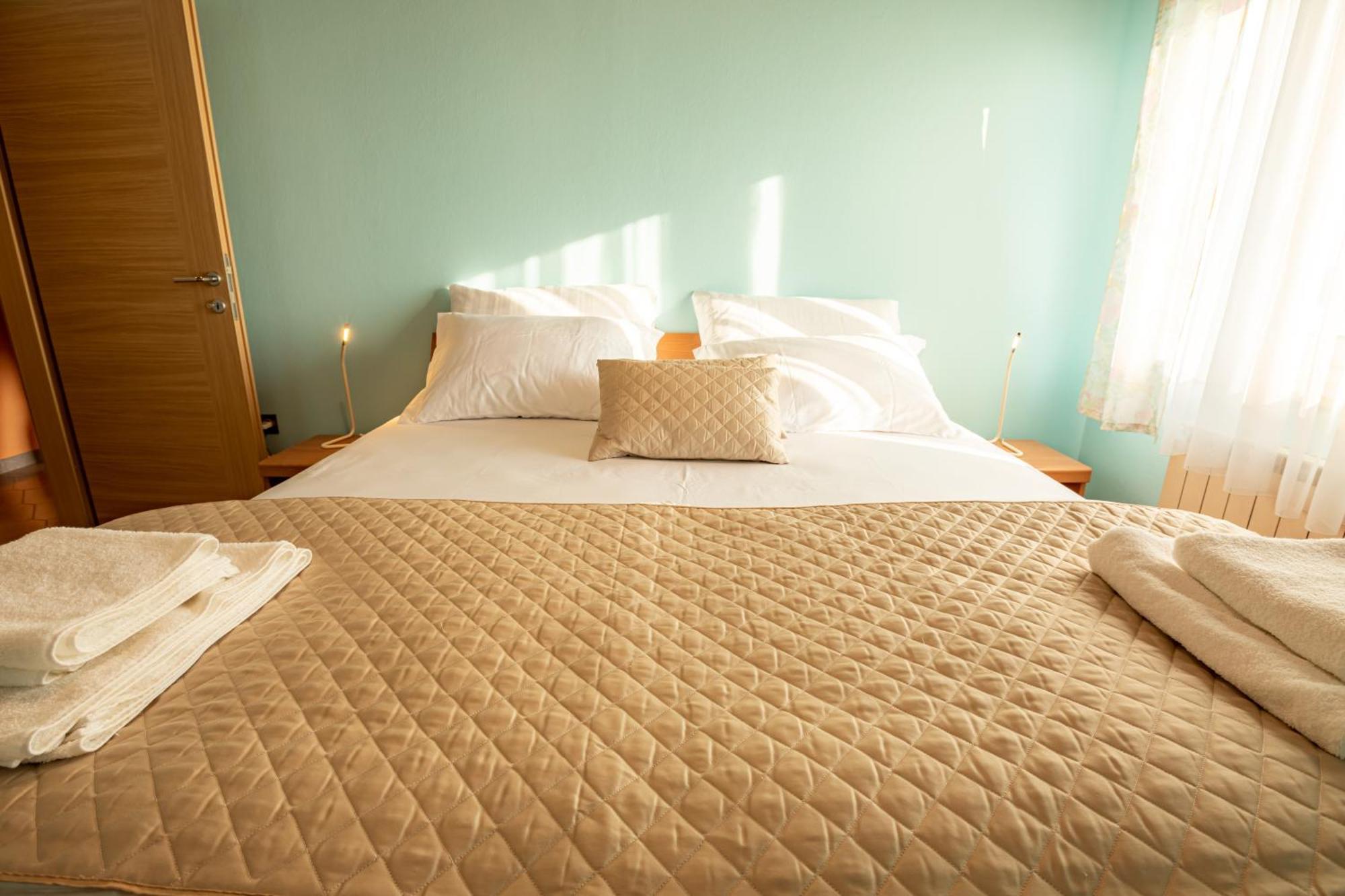 Adriatic Bay Apartments Portoroz Habitación foto