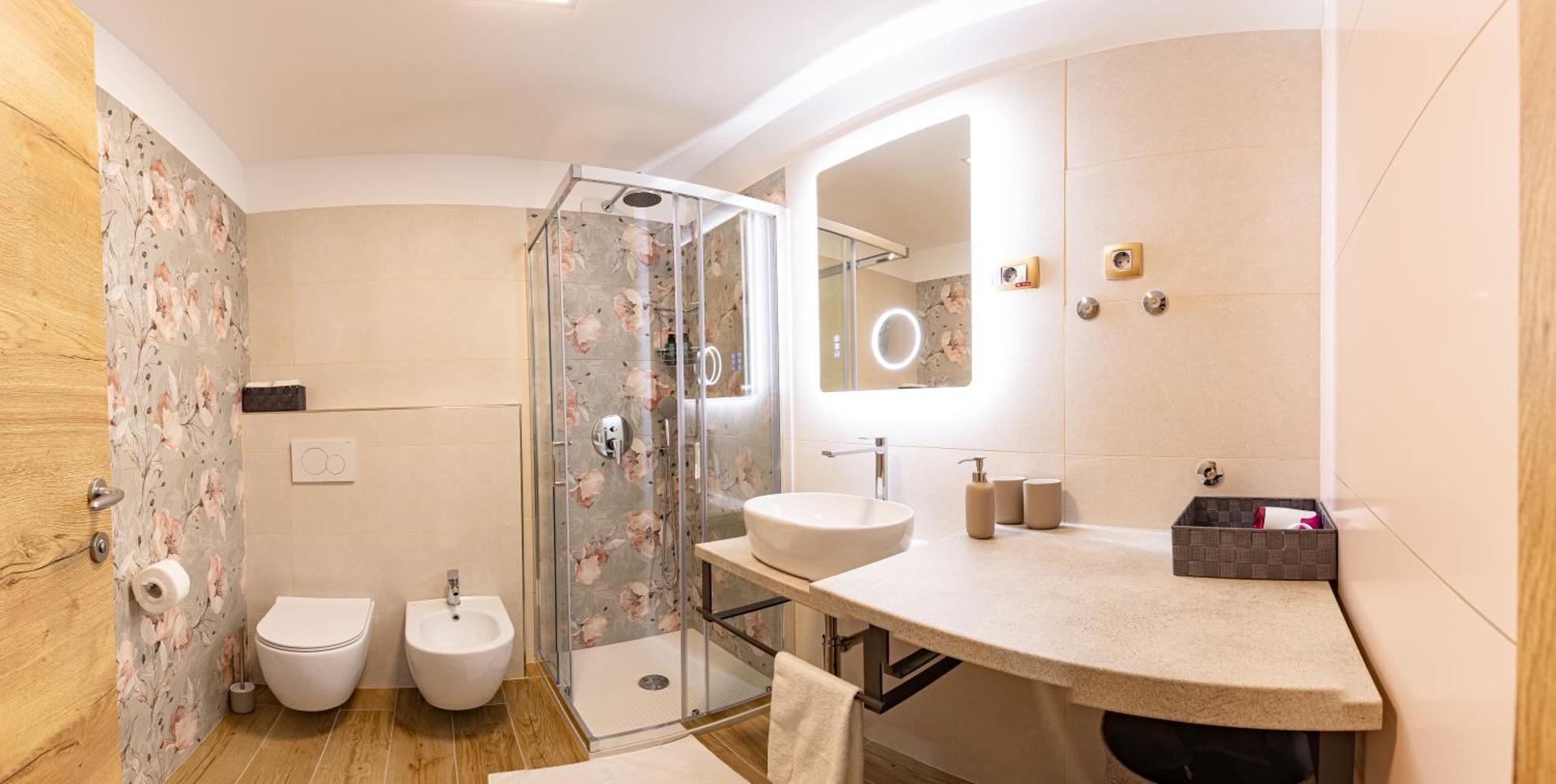 Adriatic Bay Apartments Portoroz Exterior foto